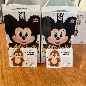 Disney Chip and Dale set